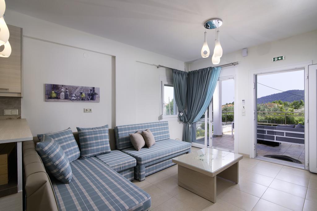 Olive Garden Villas And Apartments クリッシ・アモウディア エクステリア 写真